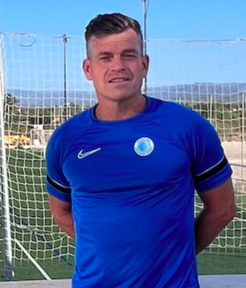 This is Stephen Swanger in Valencia Spain. He is the owner and founder of Fairo . He specializes in guest coaching and goalkeeper training and directing soccer camps